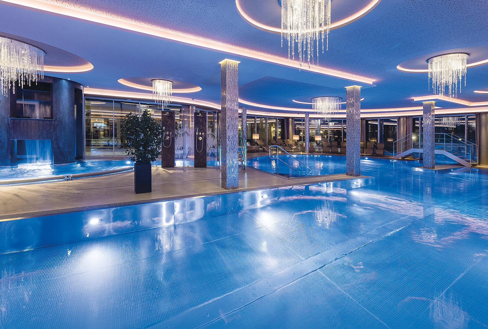 Jagdhof, Pool